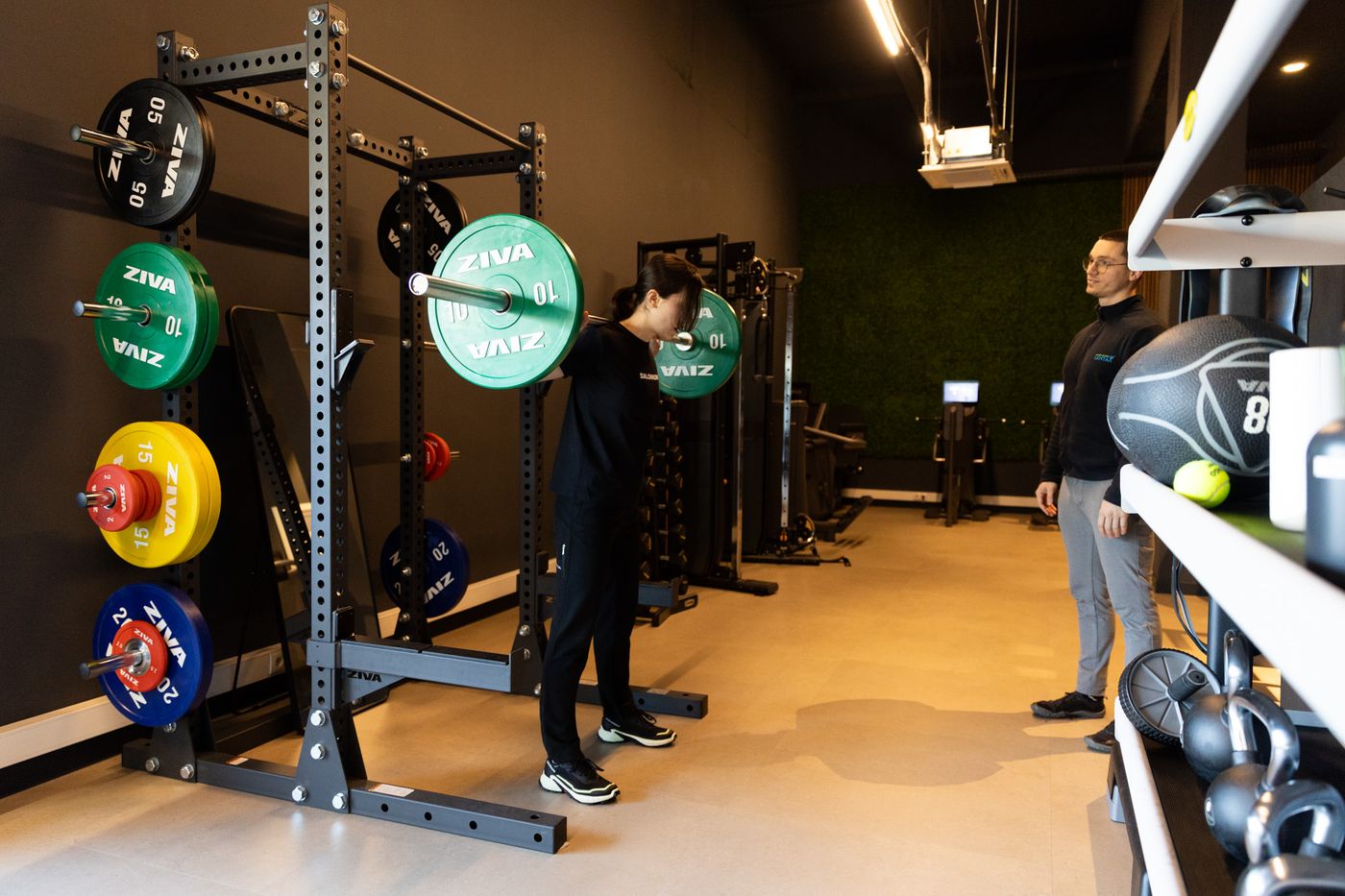 De trainingszaal van Lenta met E-Gym-toestellen op de achtergrond